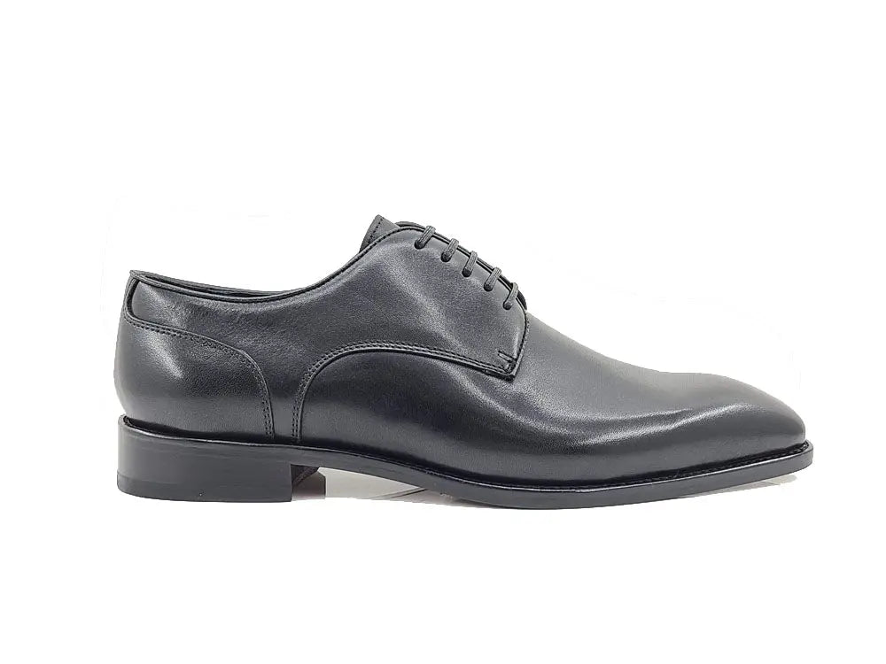 Carrucci Leather Sole Plain Toe Burnished Blucher - 8.5