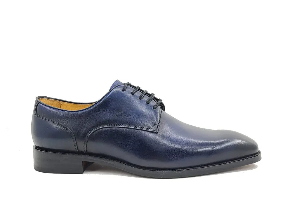 Carrucci Leather Sole Plain Toe Burnished Blucher - 8.5