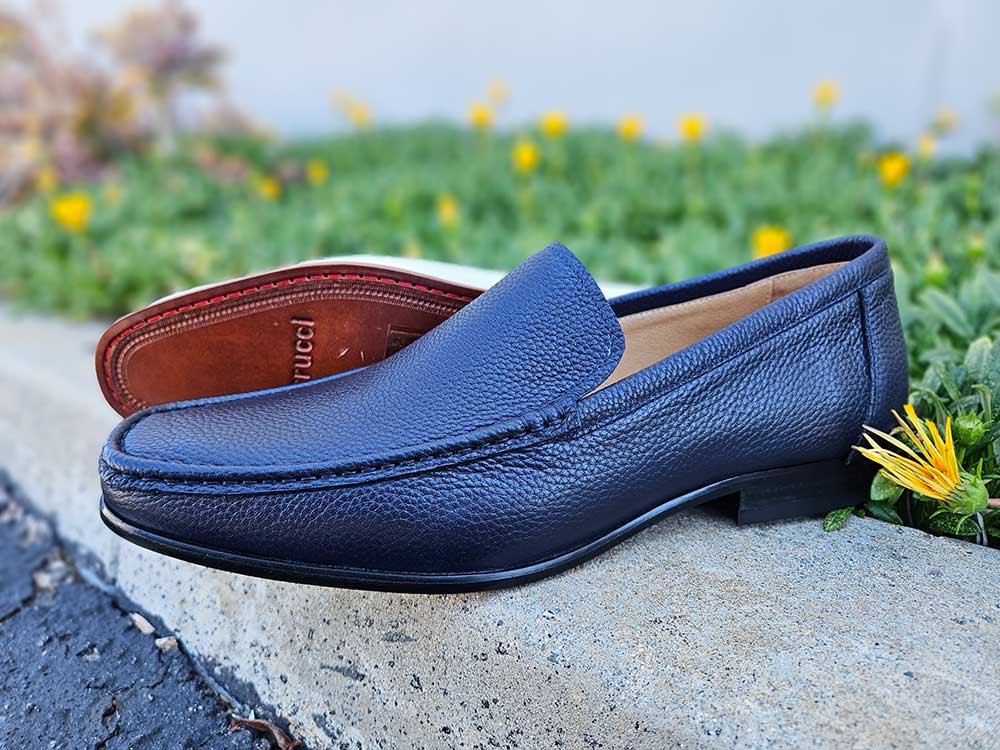 Leather Sole Timeless Slip-on Loafer - 6