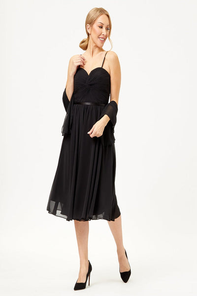 black quince dama dresses Is black your color? From elegant mother of the quince gowns to stunning damas dresses and more, these looks are made to shine on her big day. BONUS: Enjoy 10%