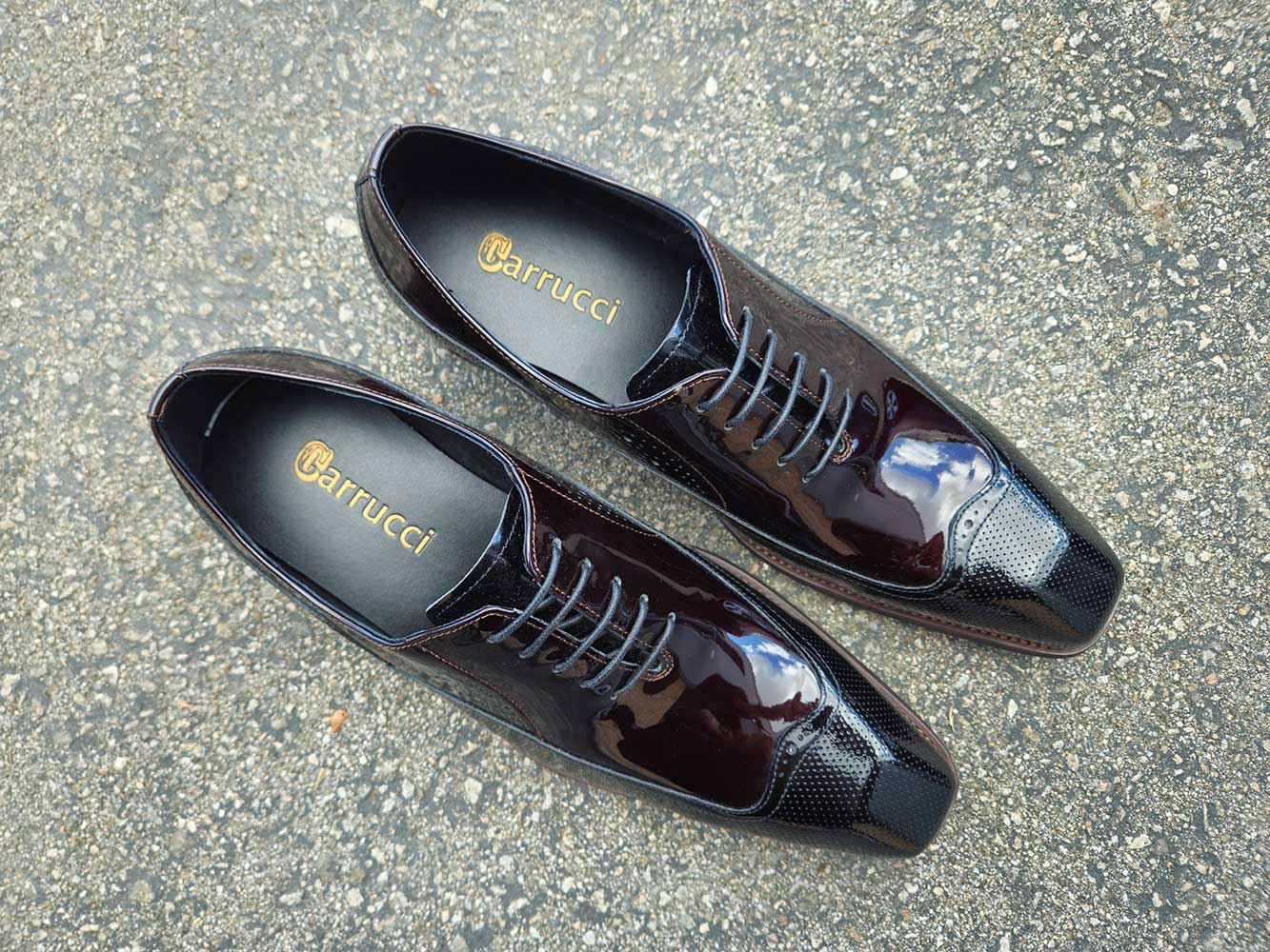 Carrucci Modern Patent Leather Oxford - 7.5