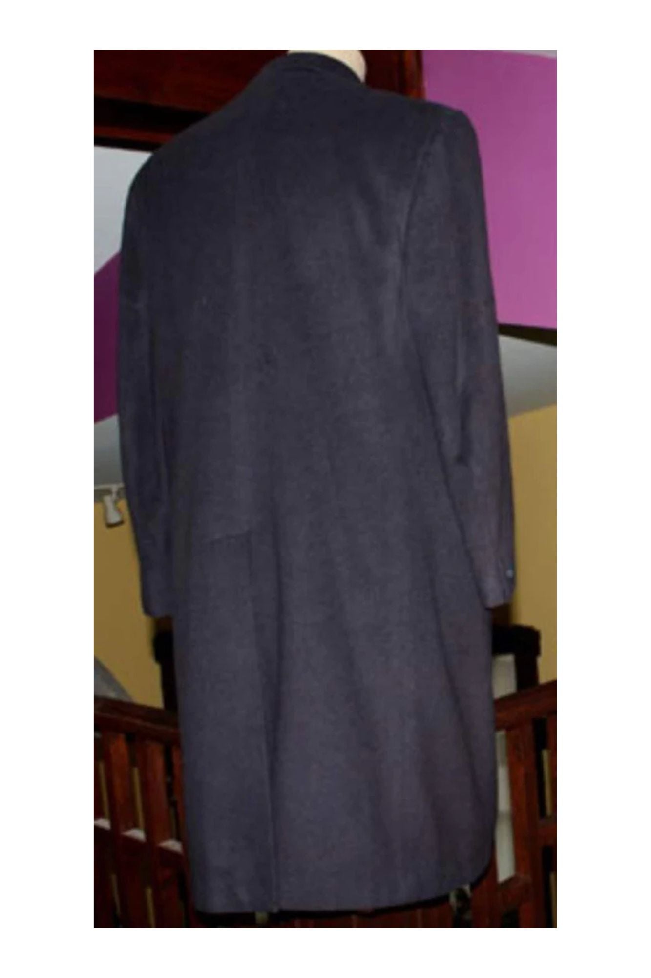 45 Inch navy  colored classic model features button front Wool fabric Three buttons style men's Overcoat - Coat Size 38