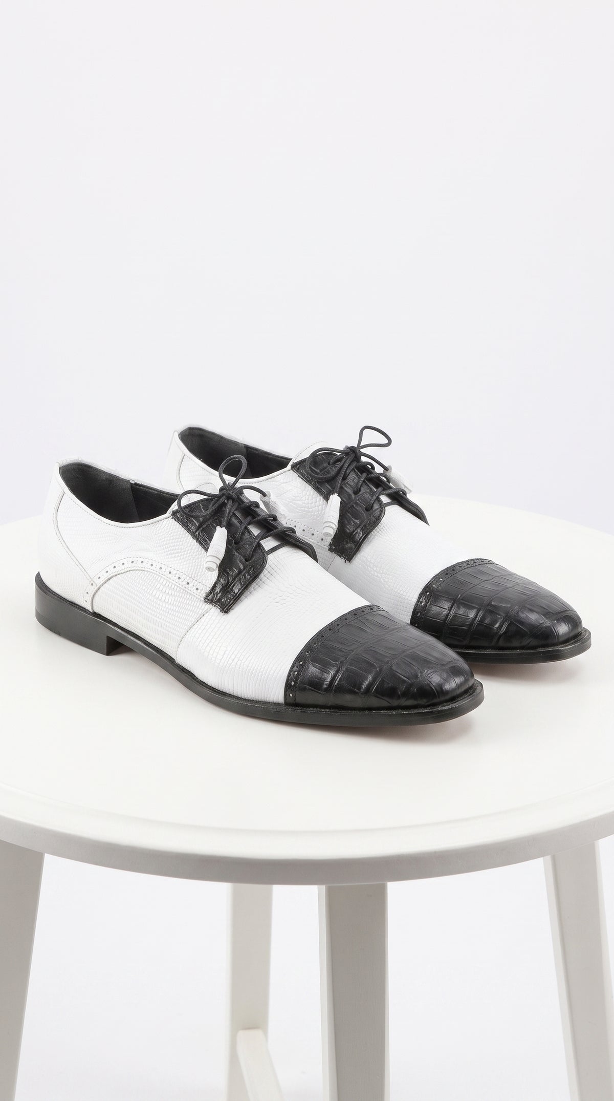 Los Altos Men’s Black and White Genuine Teju Lizard and Caiman Lace-Up Dress Shoes