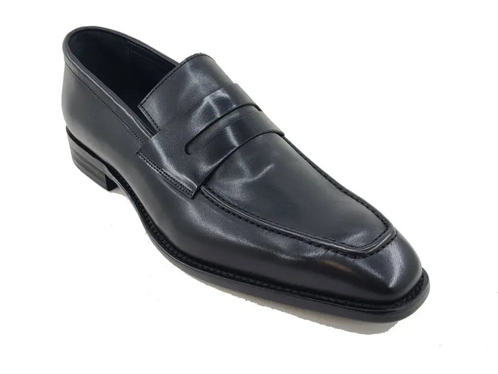 Carrucci Patina Finished Penny Loafer