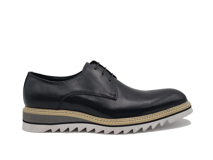 Carrucci Plain Toe Blucher Style Oxford