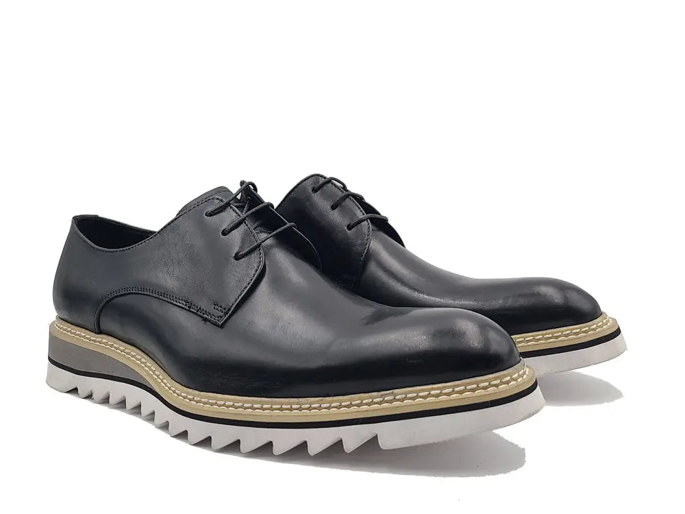 Carrucci Plain Toe Blucher Style Oxford - 7.5