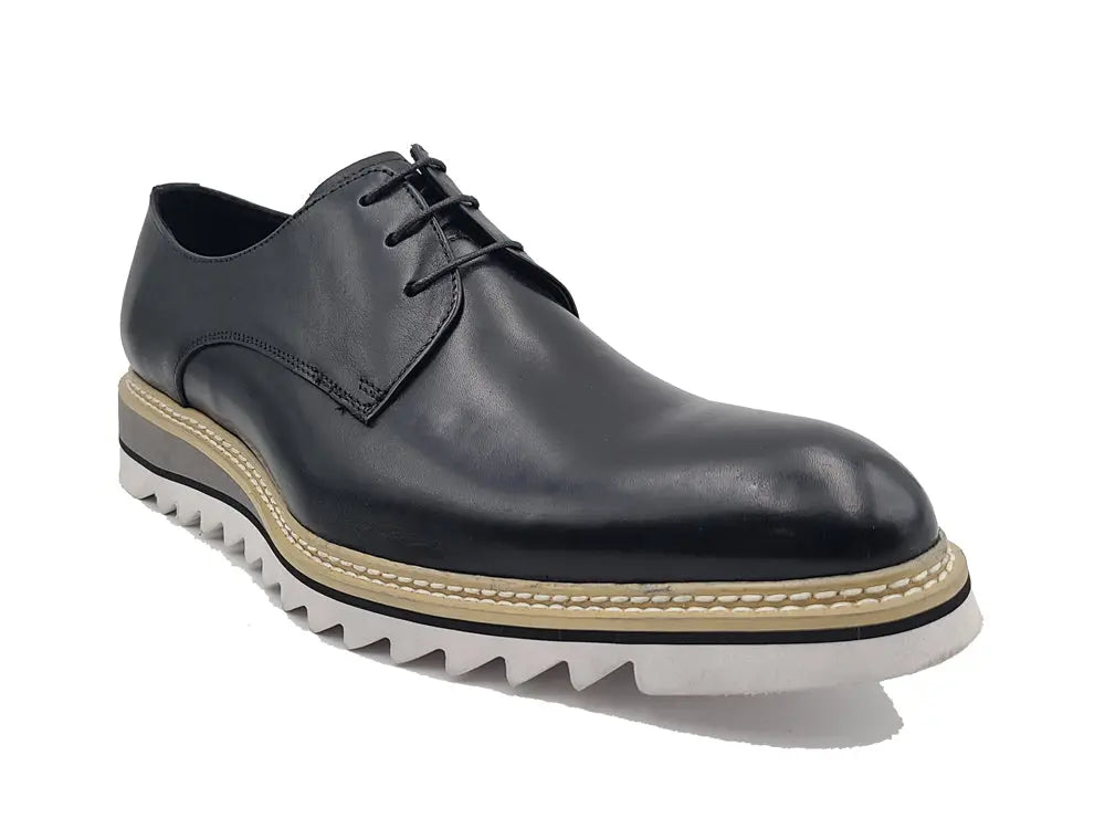 Carrucci Plain Toe Blucher Style Oxford - 7.5