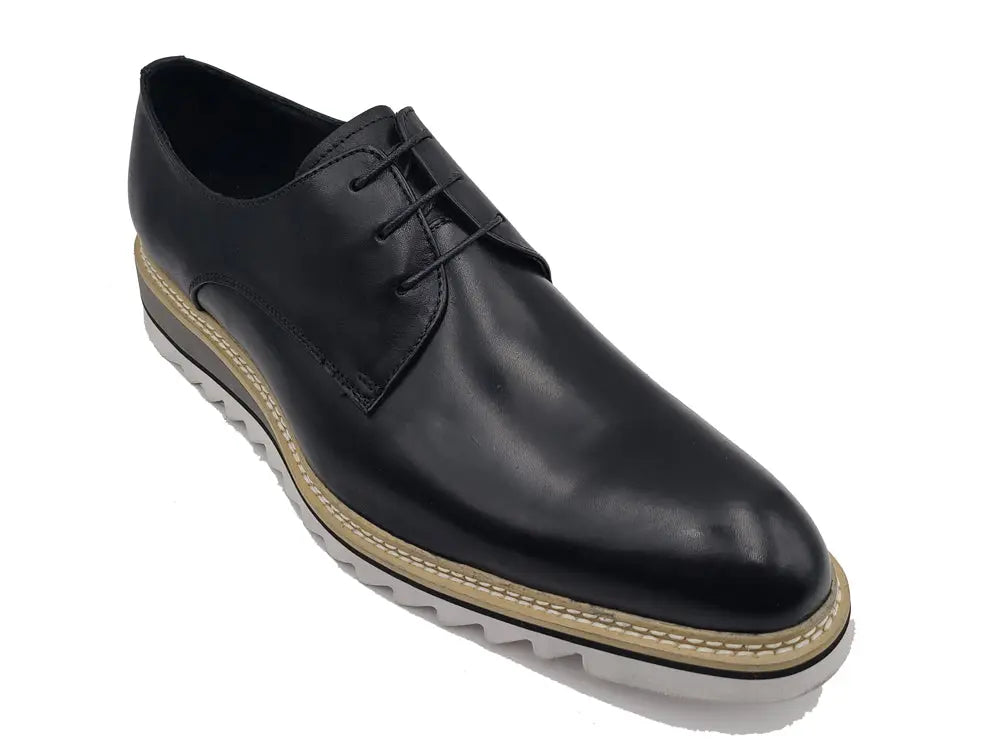 Carrucci Plain Toe Blucher Style Oxford - 7.5