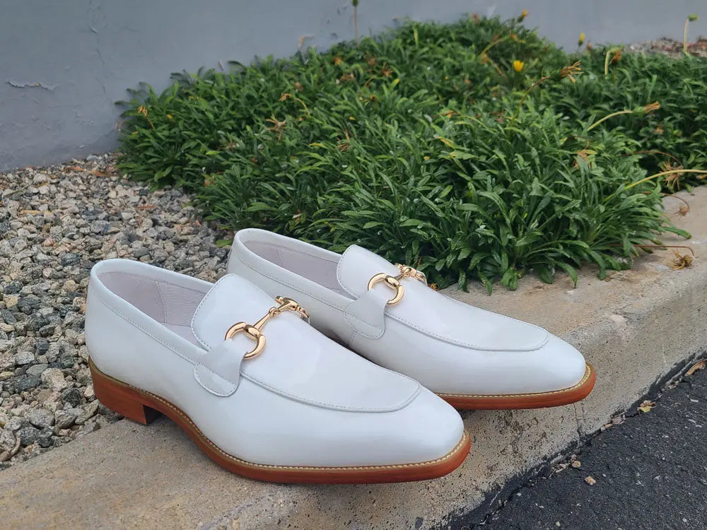 Carrucci Signature Horse Bit Patent Leather Loafer - 7.5