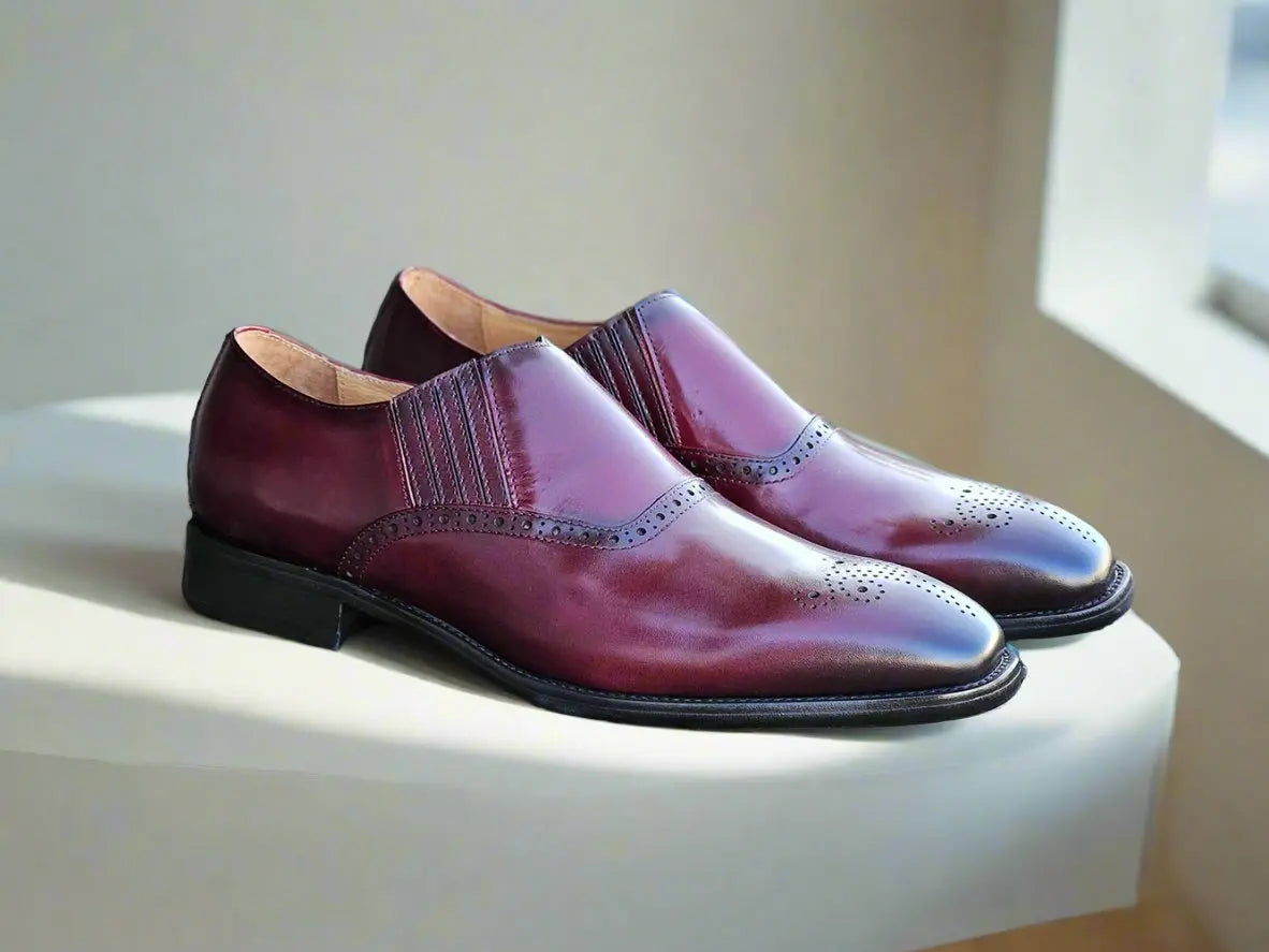 Slip-on Loafer with medallion - 13