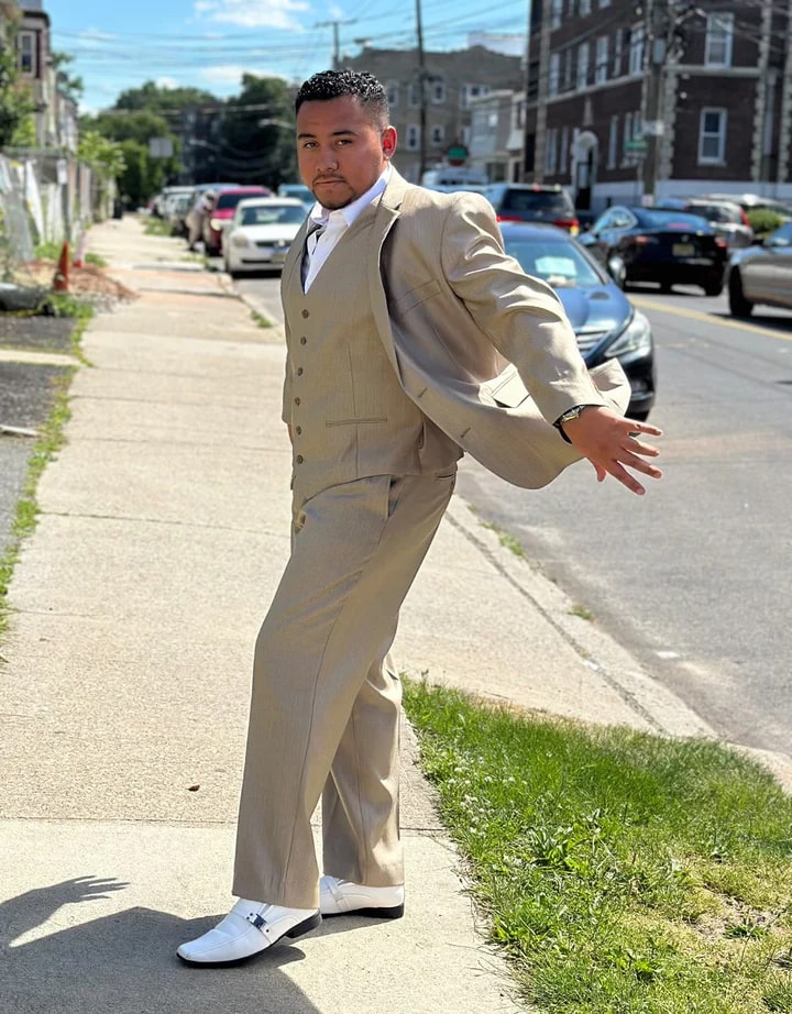 Cheap Priced Suit- Men's Two Button Vested Textured Sharkskin Business Stone Suit - 38 Short Jacket+32 Waist Adjustable 28to34)(Height: 5 4 to5 7 )(Neck  15-16.5)S-M)