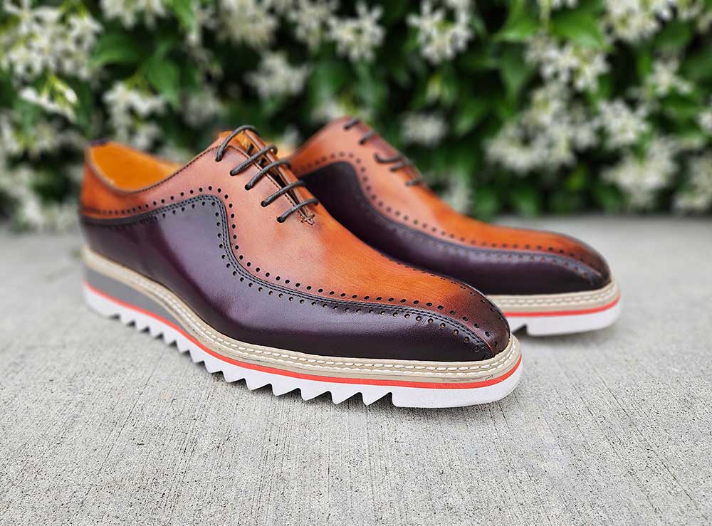 Stylish Two-Tone Brogue Oxford - 8.5