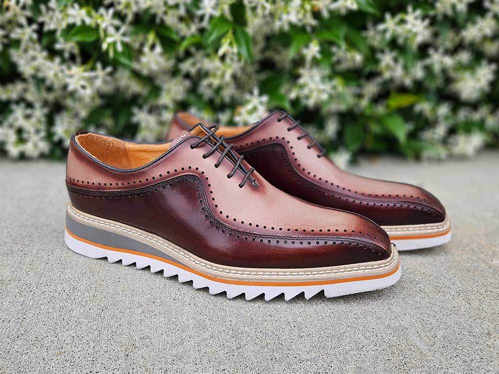 Stylish Two-Tone Brogue Oxford - 8.5