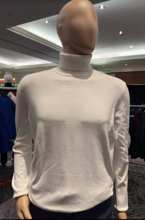 Turtleneck Sweater - Slim in Color White - Cream - S
