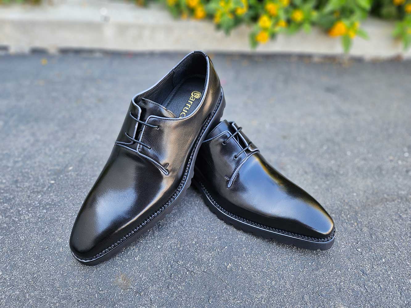 Whole Cut Derby With Lug Sole - 8