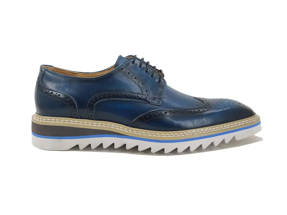 Wing-tip Blucher style Oxford with ligtweight sole - 7.5