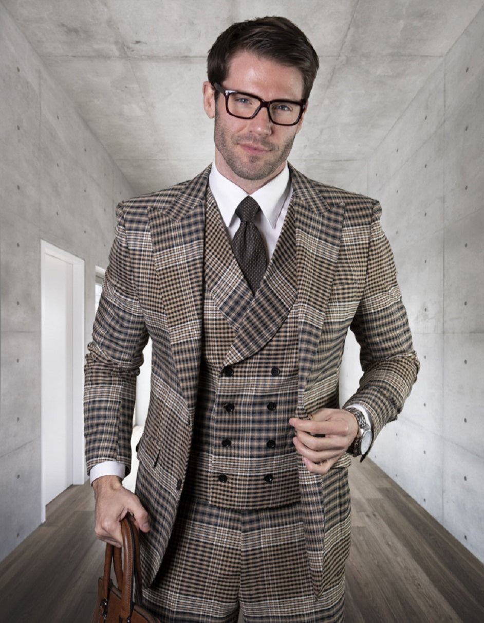 Mens 2 Button Classic Fit Vested Wool Peak Lapel Wide Plaid Suit in Tan - 34 Short