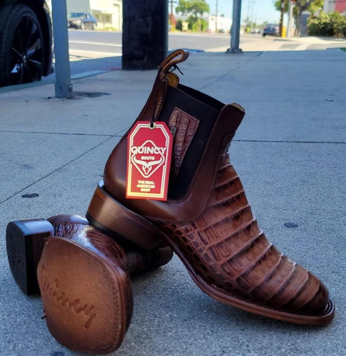 Botin de Cocodrilo Grabado Nuca con Punta Cuadrada Color Cognac - 6