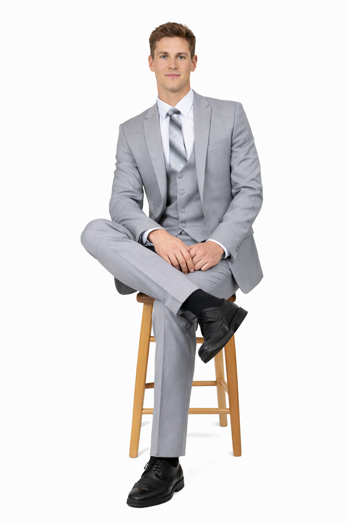 Cheap priced Suit  - Men's One Button Peak Lapel Skinny Wedding & Prom 2026 Light Grey Suit With Lowcut Vest
