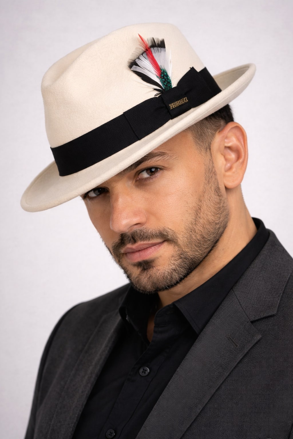 Gangster 100% Austrailian Wool Crushable Mens Fedora Hat - Removable Feather Gangster White/Black Mens Fedora Hat - Small