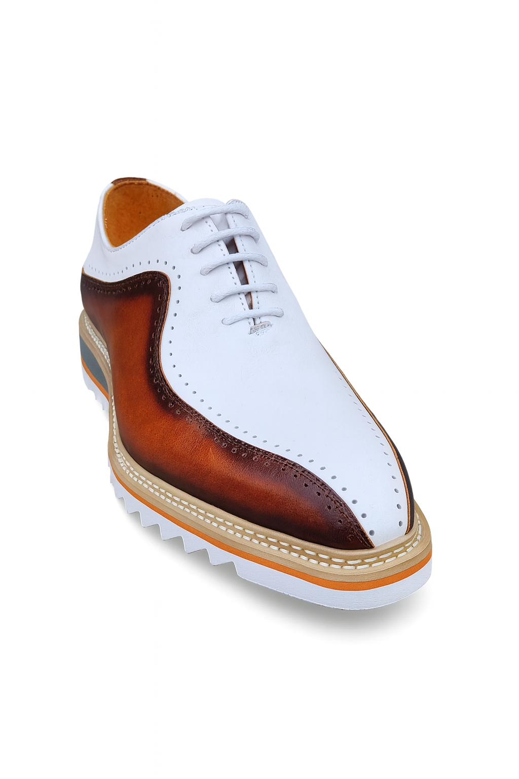 Carrucci Stylish Two-Tone Brogue Oxford - 8.5