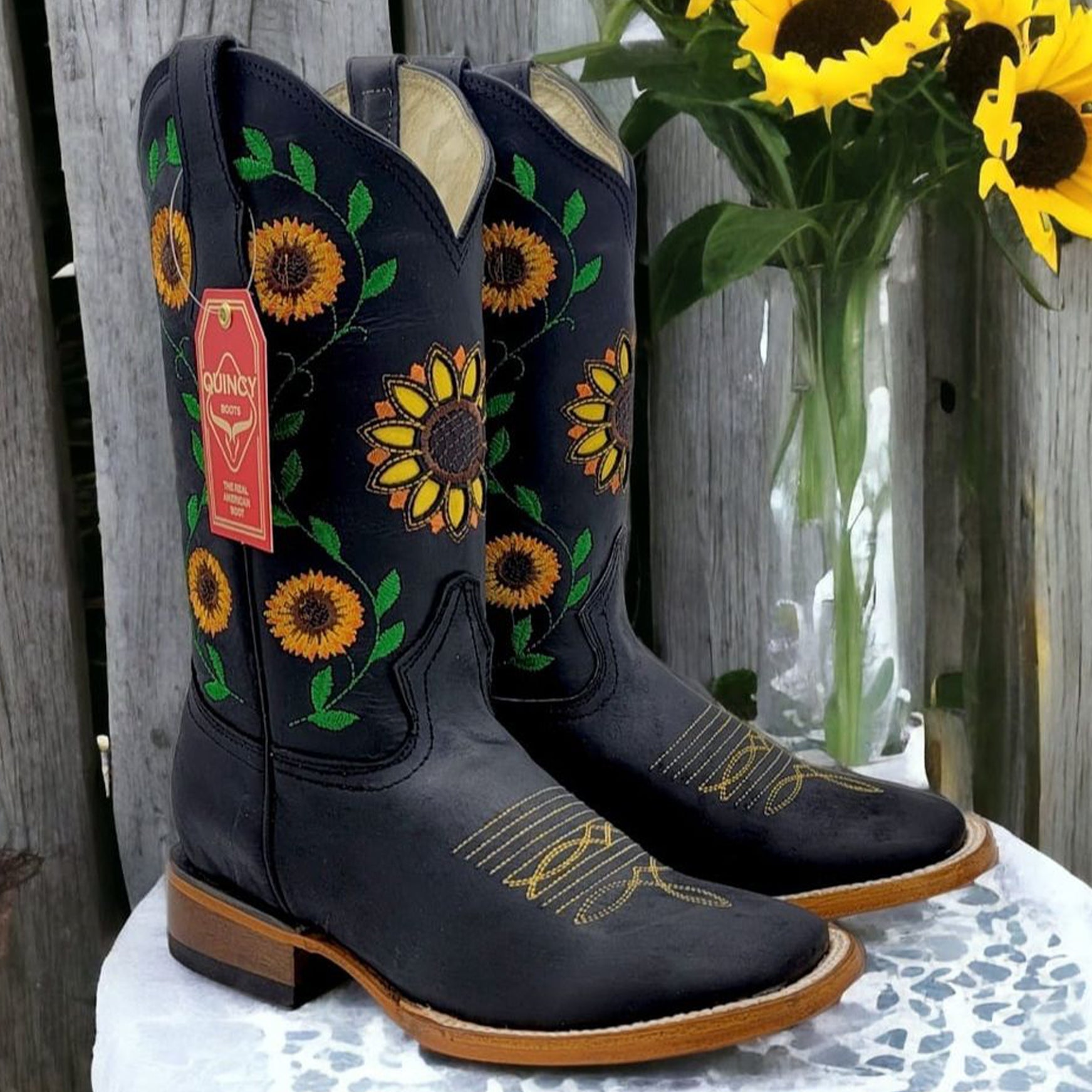 Black Sunflower Women's Cowboy Boots - Black