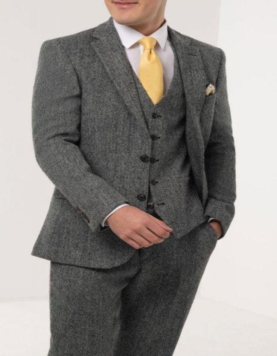 Winter - Fall Fabric Tweed of Scotland Grey Herringbone Suit - 38 Short Jacket+32 Waist Adjust 28to34)(Height: 5 4 to5 7 )(Neck  15-16.5)S-M)