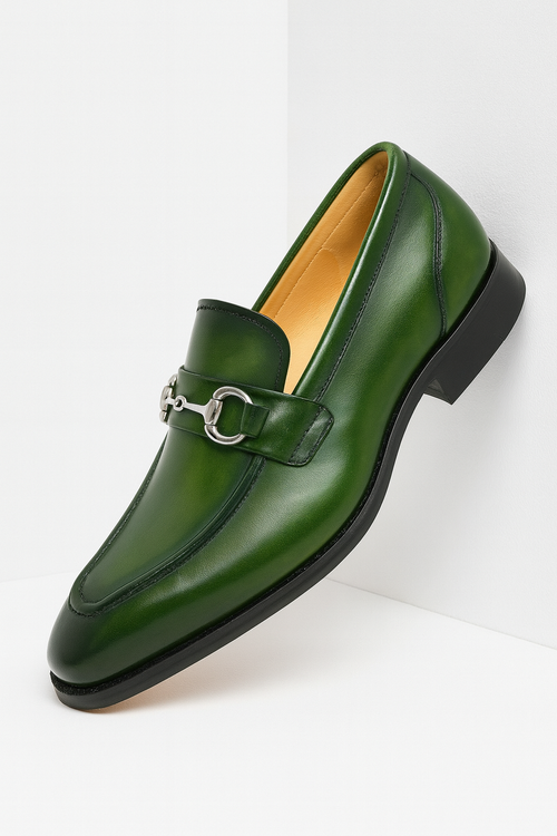 Carrucci Men's Burnished Signature Buckle Loafer