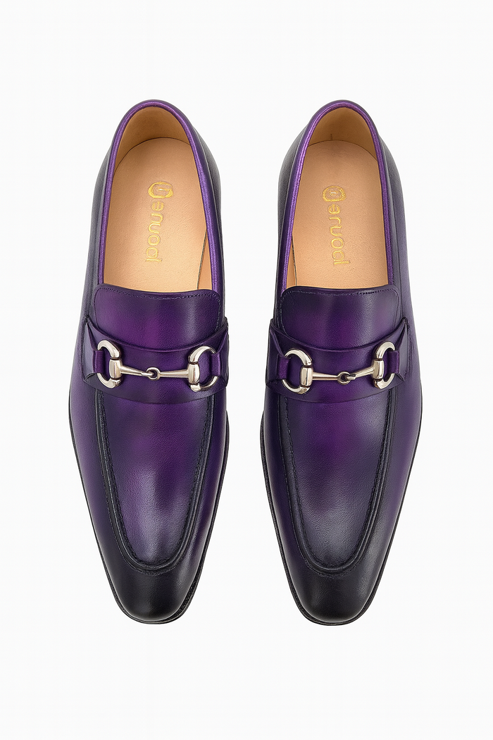 Carrucci Men's Burnished Signature Buckle Loafer