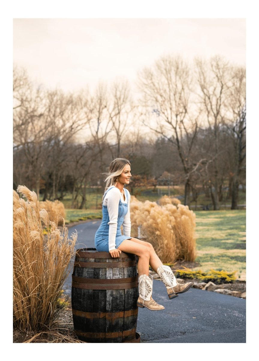 Laredo Women's Kite Days Broad Square Toe Leather Boots - Brown / Bone 5821 - 6M