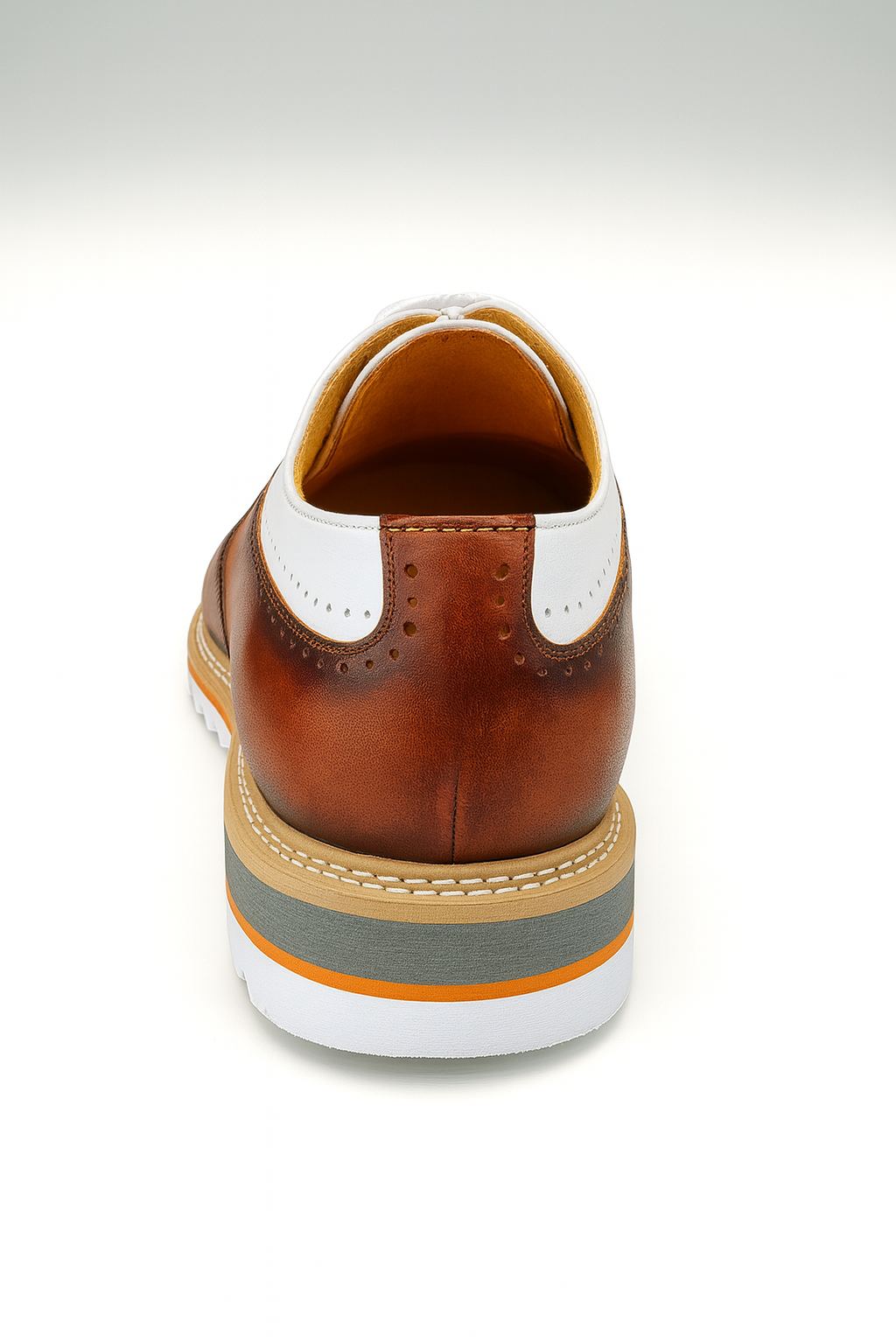 Carrucci Stylish Two-Tone Brogue Oxford