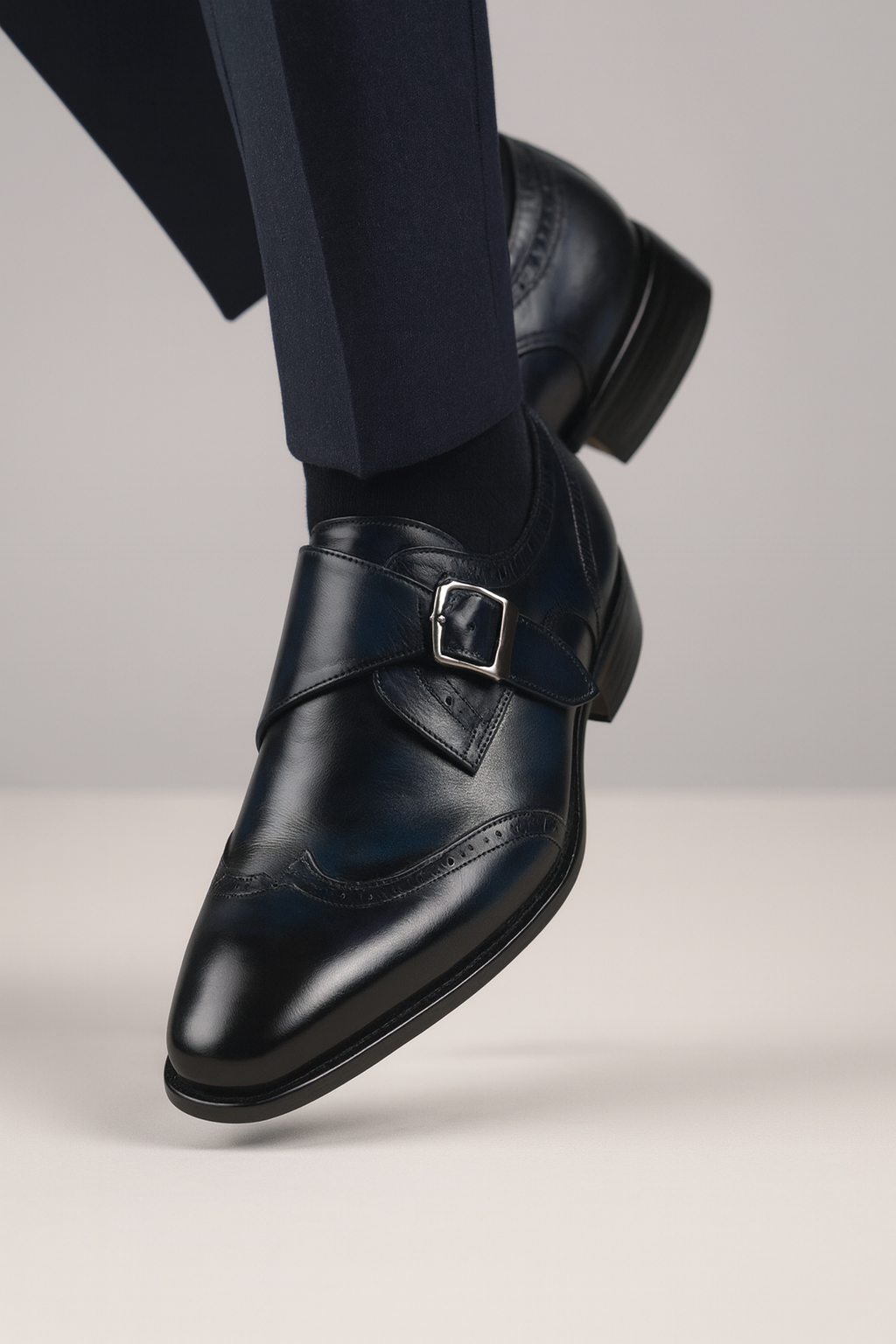 Mens Leather Wingtip Monk Strap Dress Shoe in Brown & Navy - 7.5