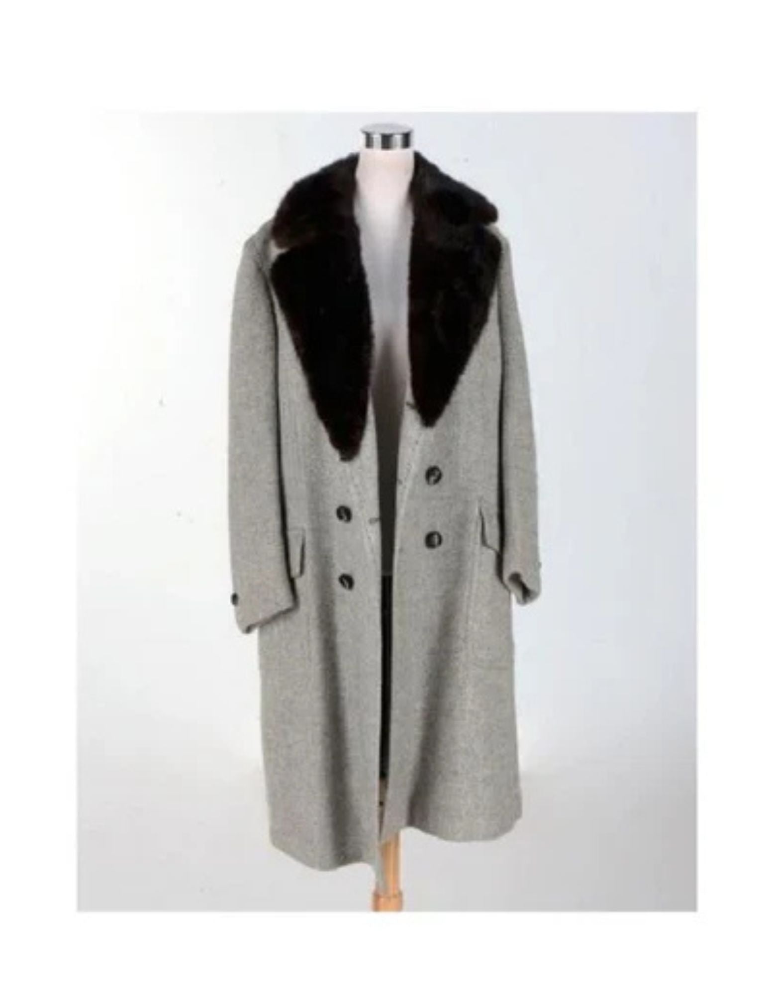Light Grey Overcoat - Wool Full length Double breasted Topcoat - Fur Collar Coat - Coat Size 38
