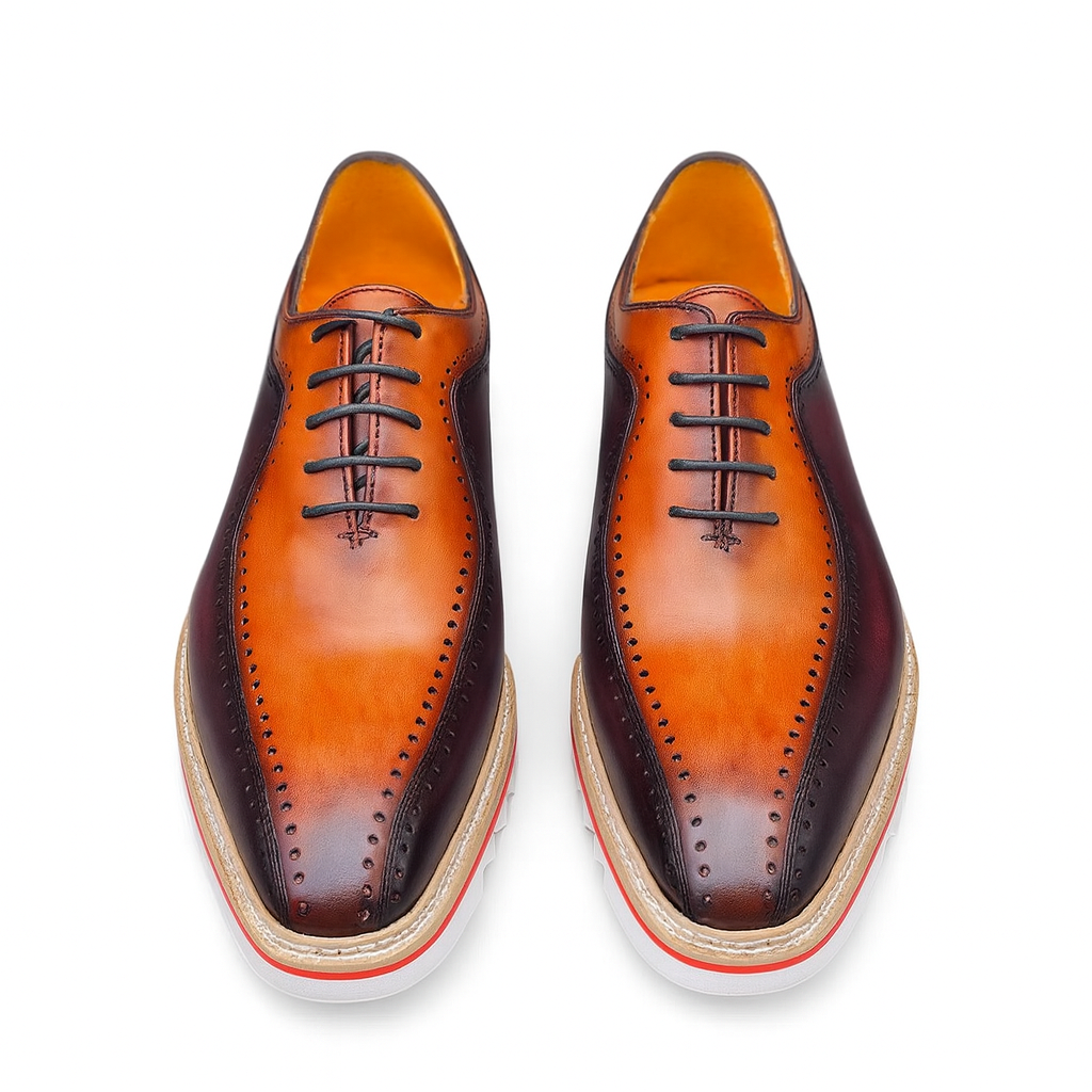 Carrucci Stylish Two-Tone Brogue Oxford - 8.5