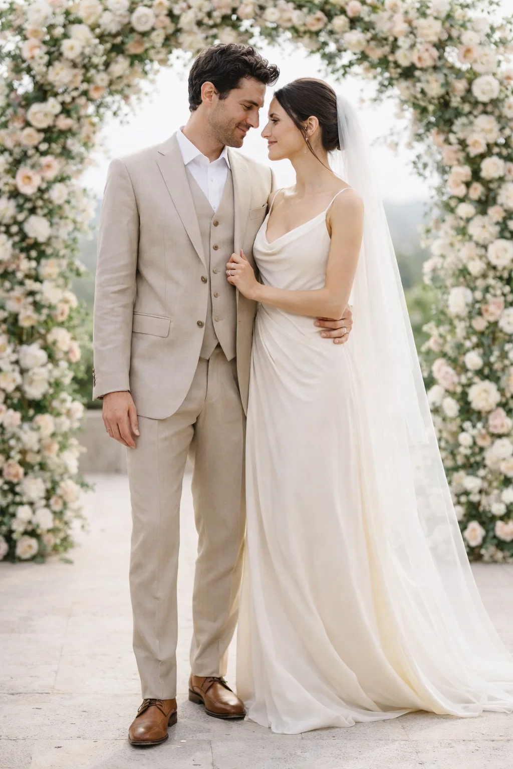 Mens Stone Tan Sharkskin 3 Piece Single Breasted Suit - Coat Size 38