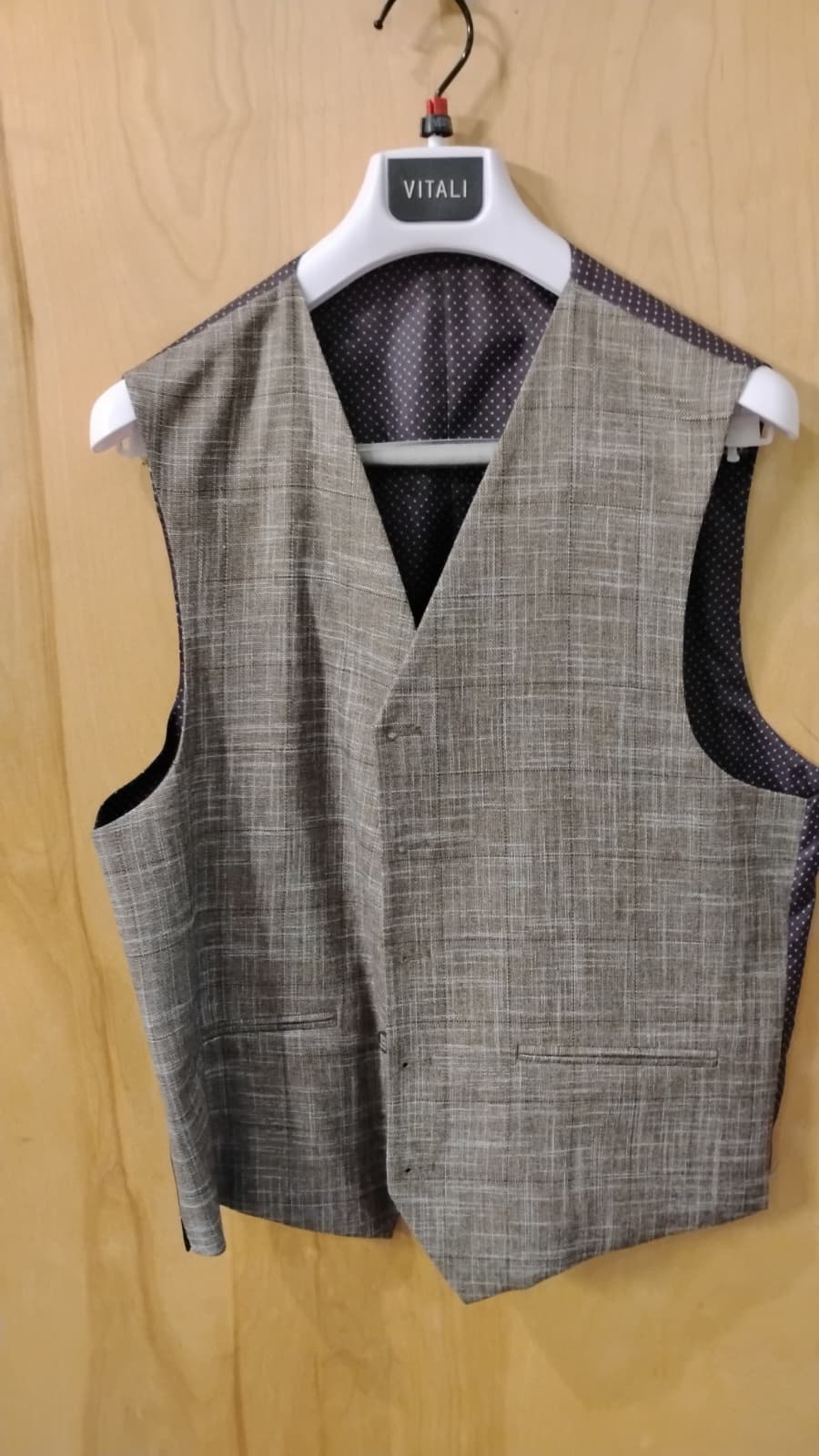 Vitali Brand Men’s Grey Textured Patterned 3 Piece Suit – Modern Fit Checkered Sharkskin with Blazer, Vest & Trousers, Business Wedding - 34 Short or Extra Small