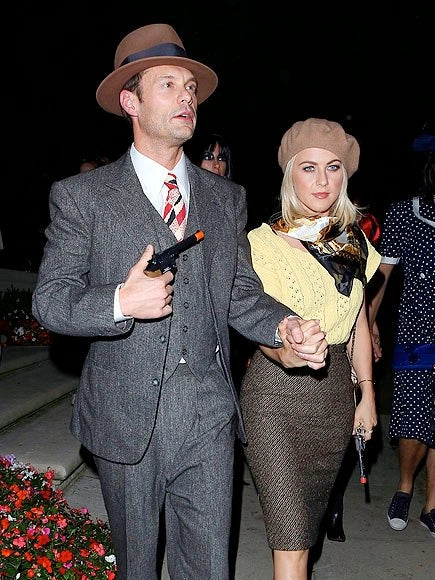 Men’s Grey Vintage Gangster Suit – Bonnie and Clyde Inspired 3 Piece Classic 1920s Formal Outfit - 34 Short or Extra Small