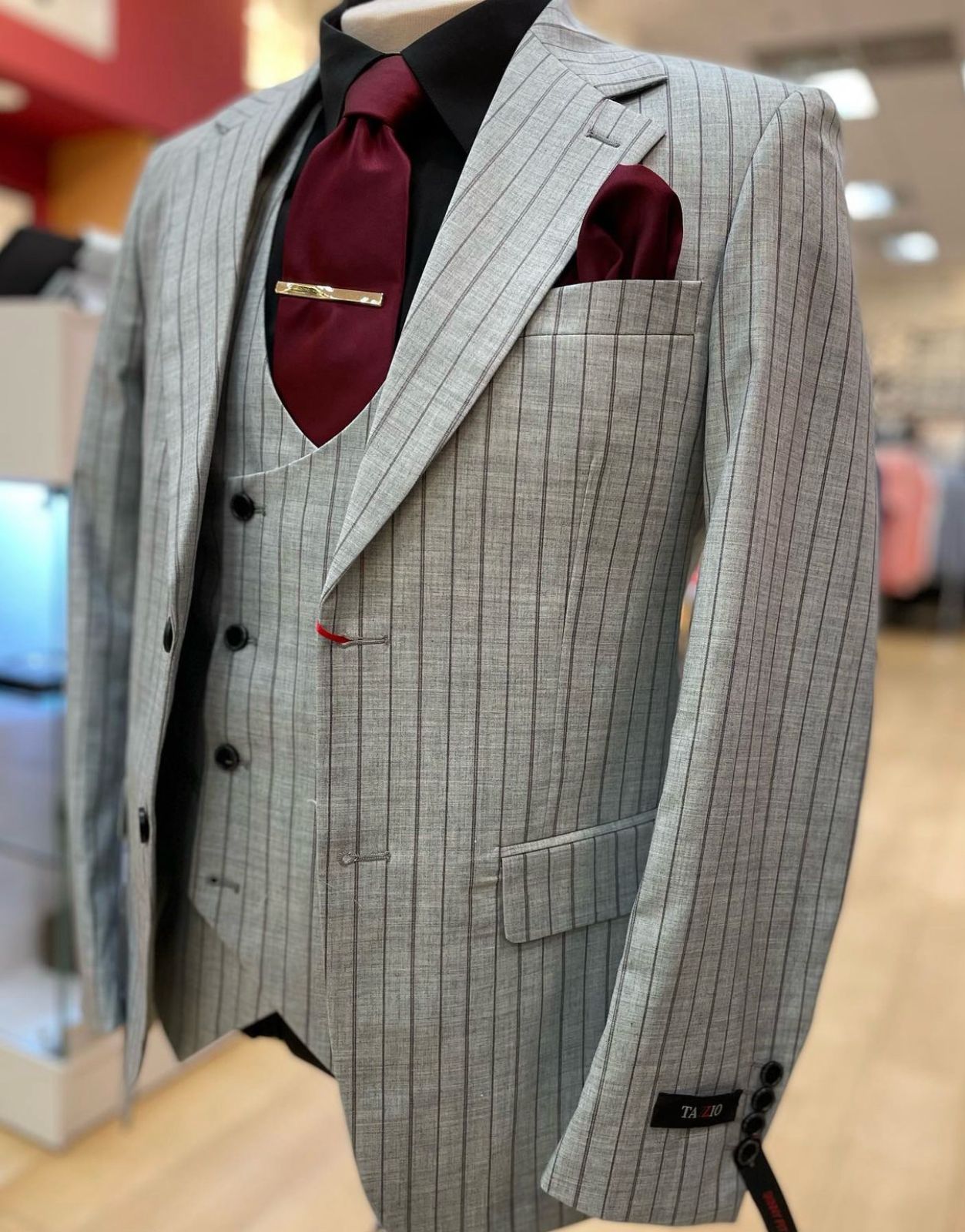 Men’s 3-Piece Light Grey Pinstripe Suit with Vest – Classic Business, Wedding, and Formal Attire - 34 Short or Extra Small