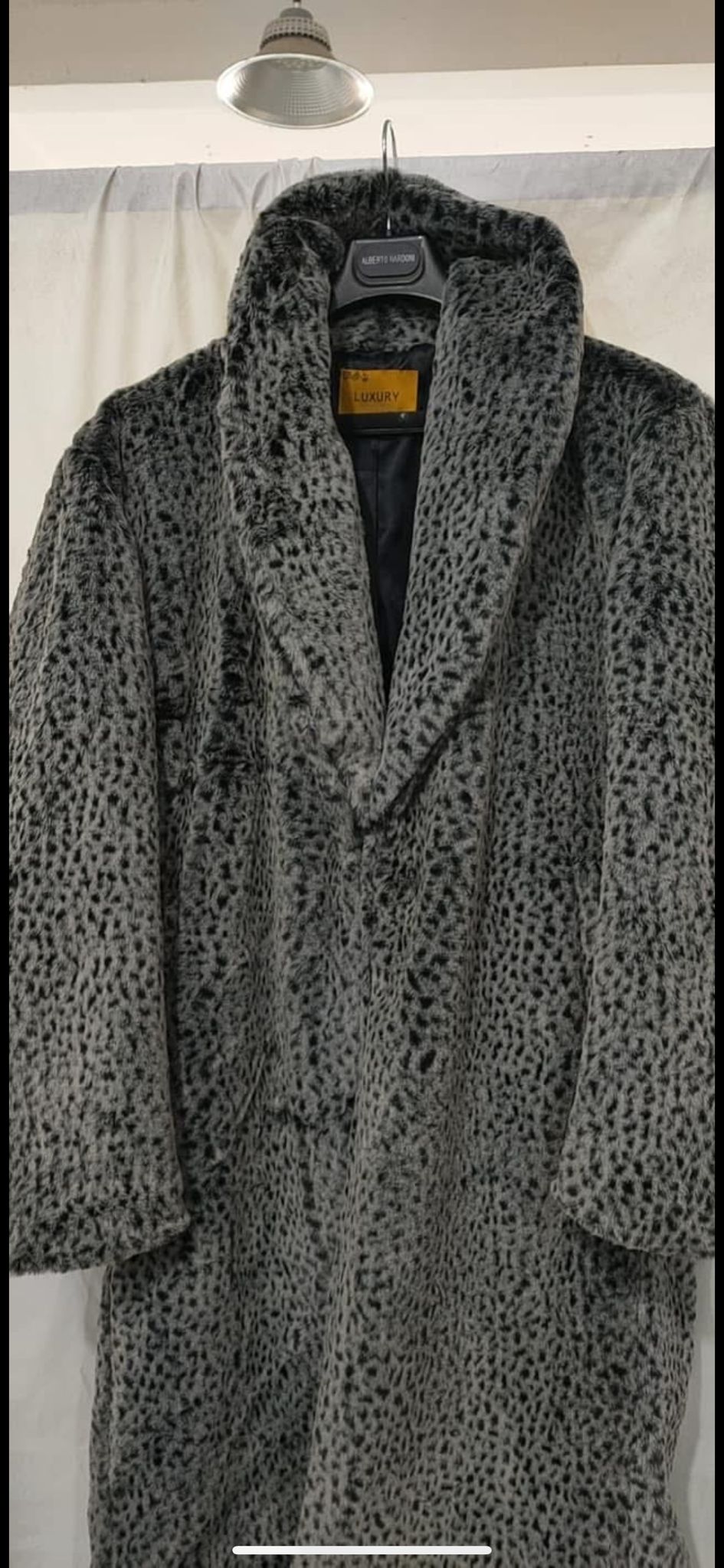 Men’s Luxury Long Grey Faux Fur Coat – Winter Overcoat with Animal Print Design - Coat Size 38