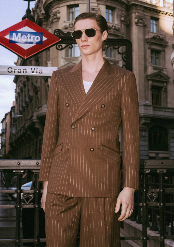 Men’s Vintage Brown Pinstripe Double-Breasted Suit – Classic 1920s Gatsby and 1930s 1940s 1950s Suit