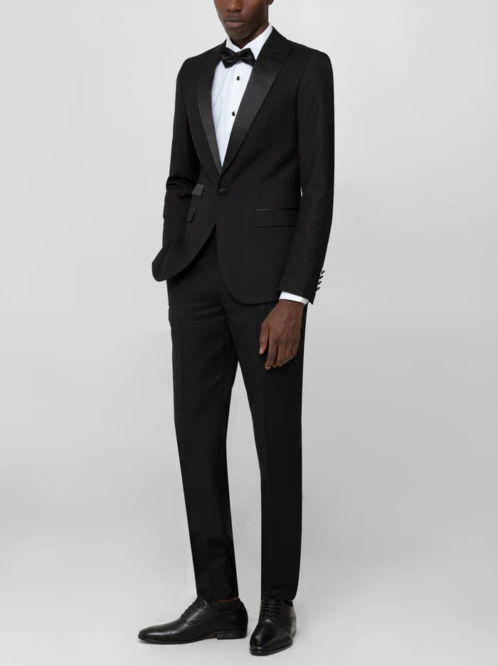 Black Peak Lapel Ticket Pocket Tuxedo - 34 Short or Extra Small