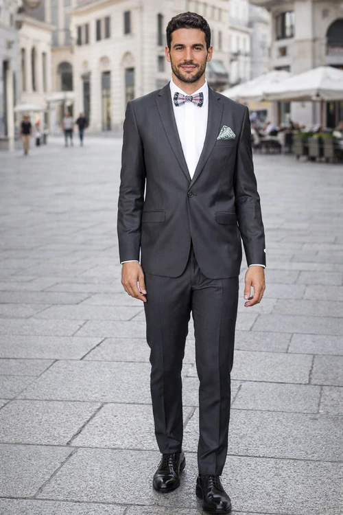 Rossiman Men's Slim Fit Gray Wool Suit 1-Button Peak Lapel Jacket & Tapered Low-Rise Pants