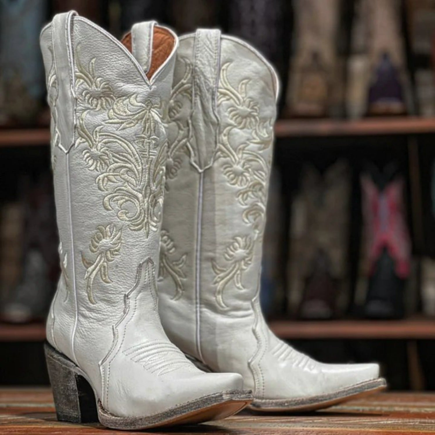 Tanner Mark Women's Leah Snip Toe Leather Boots White - 5
